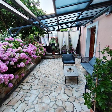 וולי לוסיניי Vacation House Orange מראה חיצוני תמונה