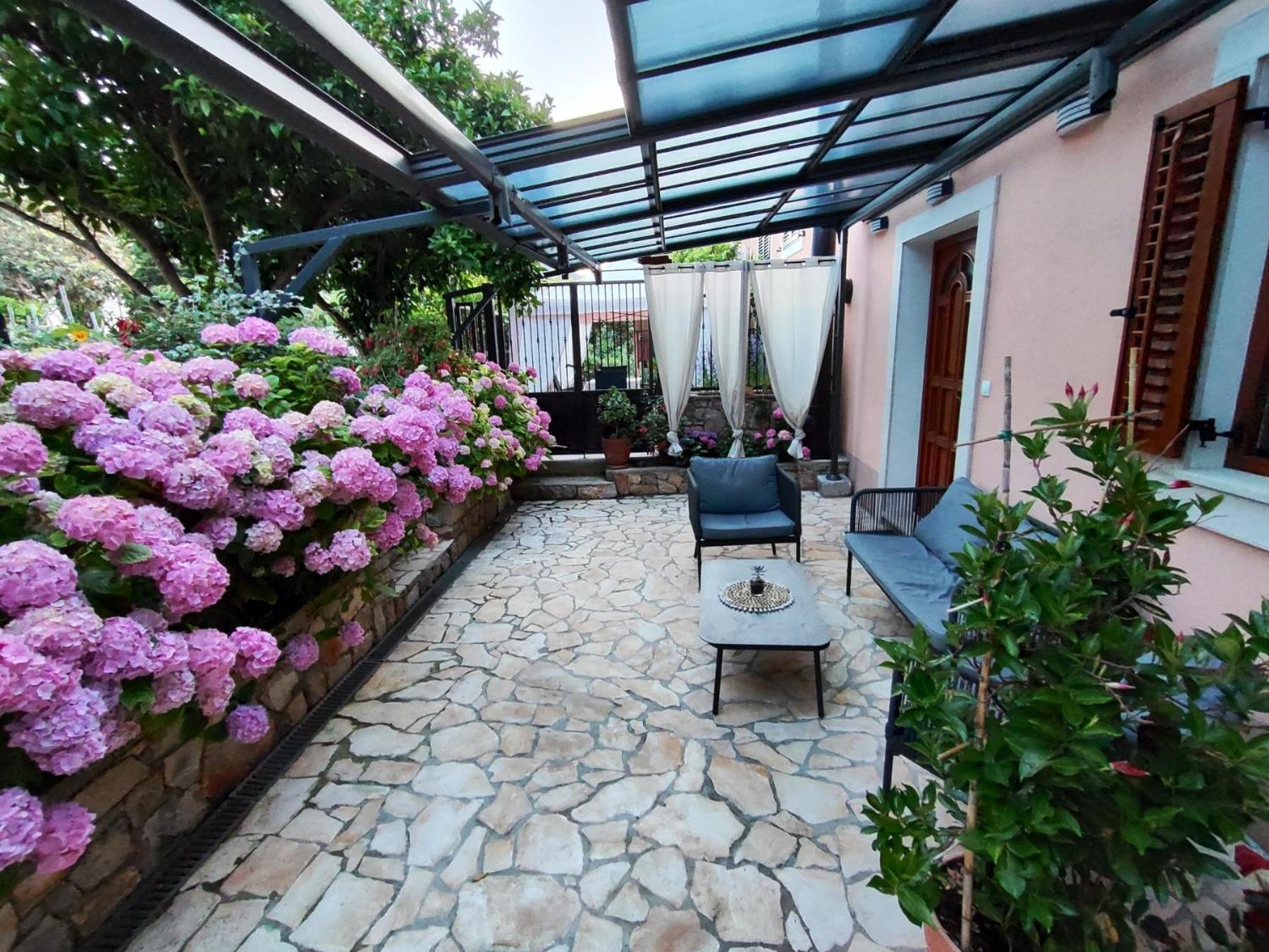 וולי לוסיניי Vacation House Orange מראה חיצוני תמונה